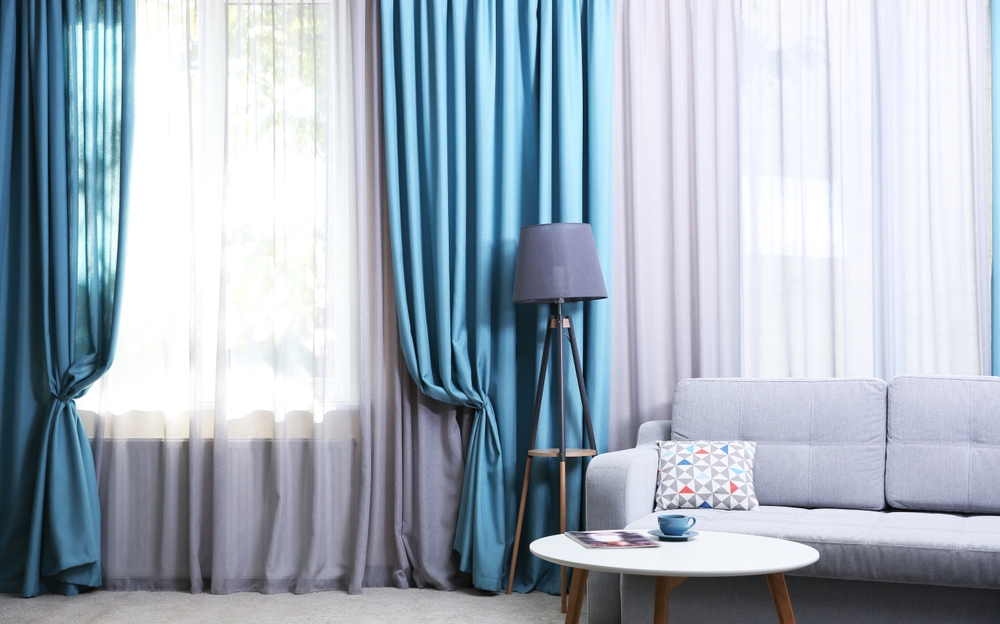 Curtains or drapes - make the right choice for you!